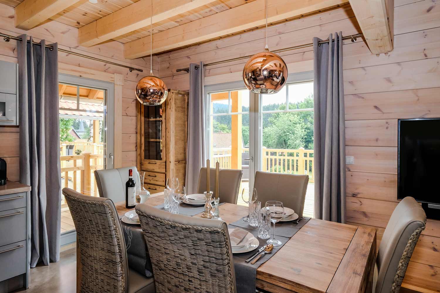 Lodge Einklang – Küche und Essbereich